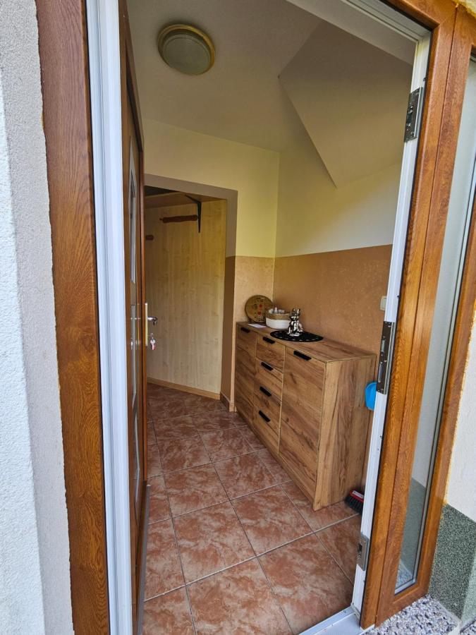 Zidanica Bundersek Apartment Šentjanž Екстериор снимка